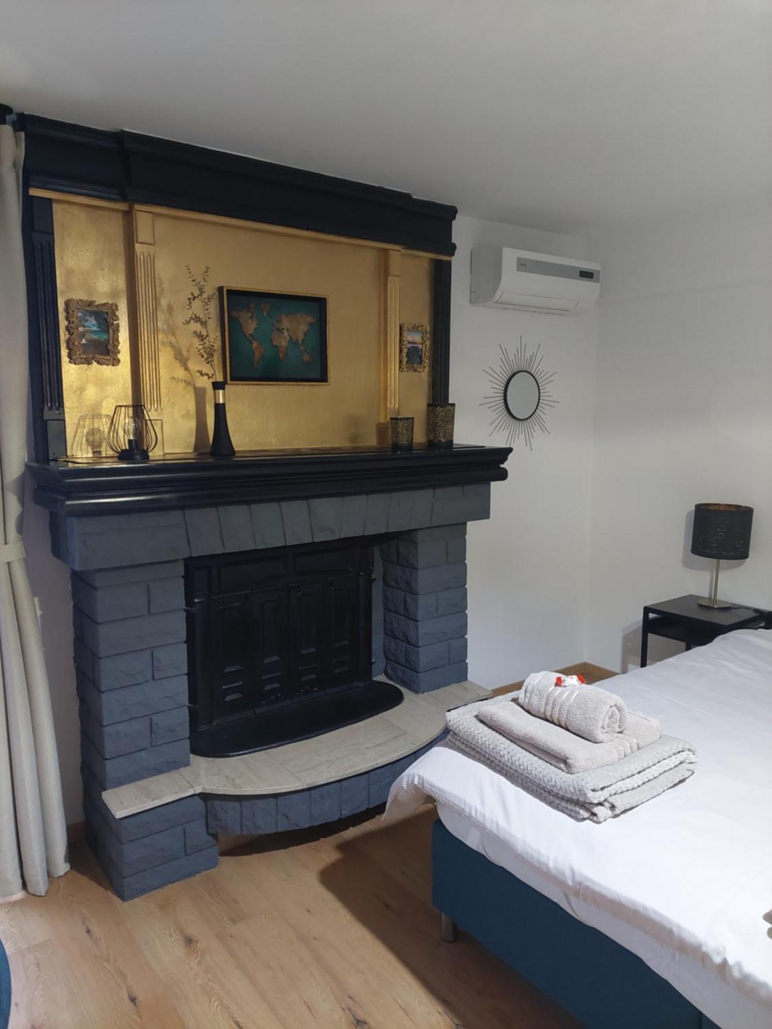 Petra Rooms And Apartments Palit Bilik gambar