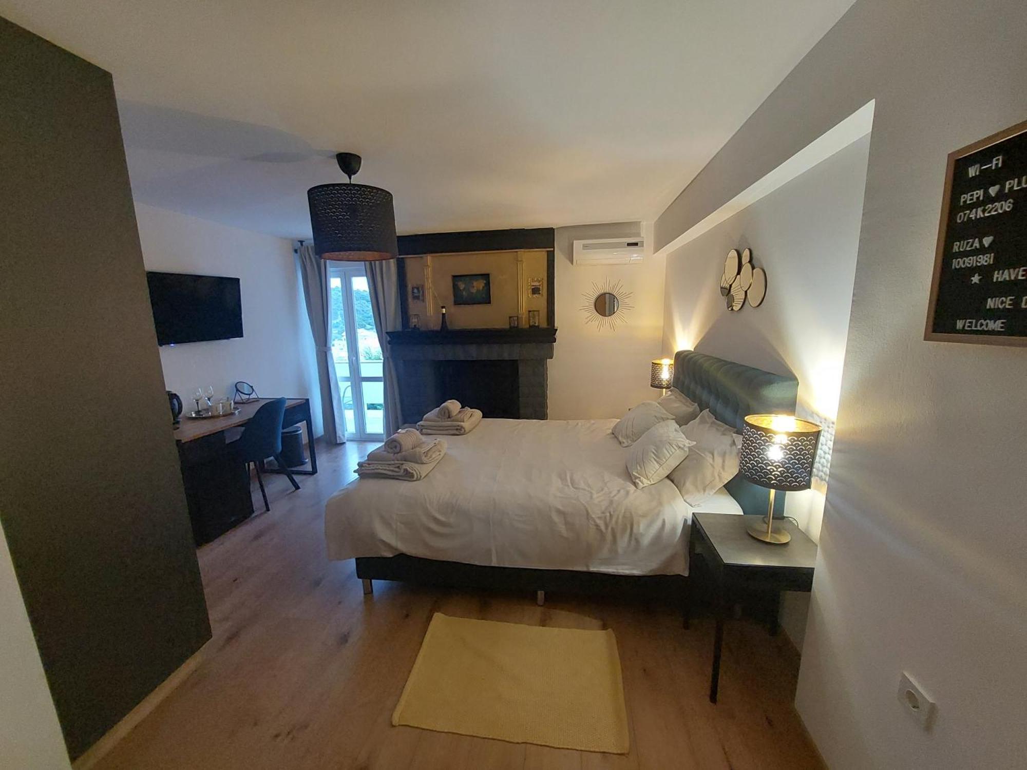 Petra Rooms And Apartments Palit Bilik gambar